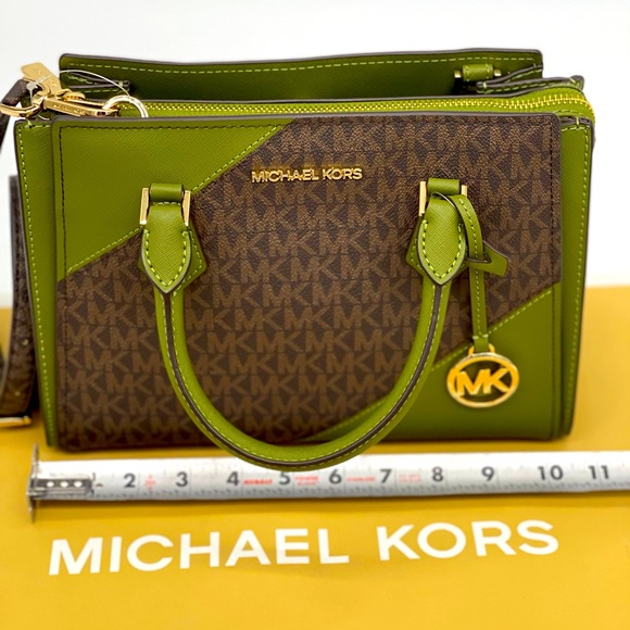 Michael Kors Hope Satchel & Double Zip Wallet - Picture 4 of 16